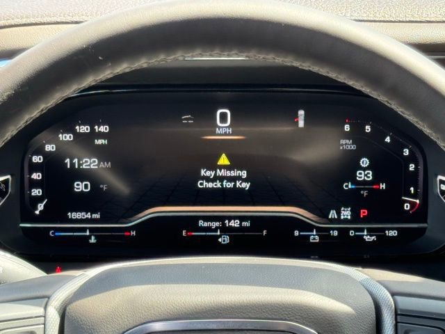 Used 2023 GMC Yukon XL Denali image 3