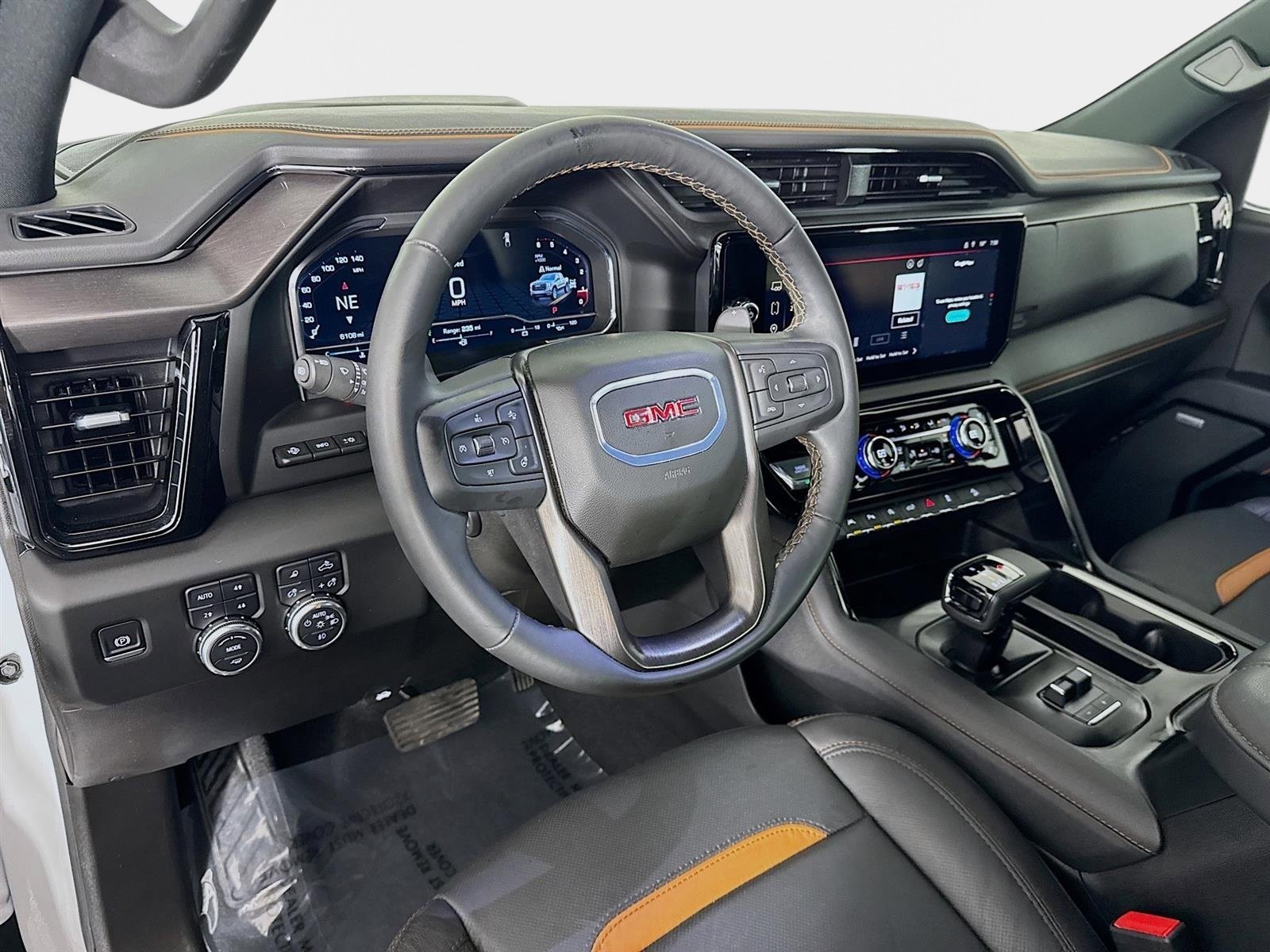 Certified 2025 GMC Sierra 1500 AT4 w/ AT4 Premium Package image 9