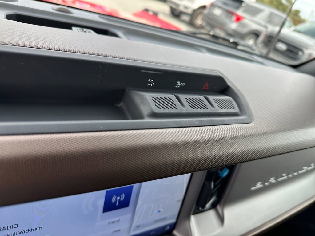 Used 2023 Ford Bronco Outer Banks image 18