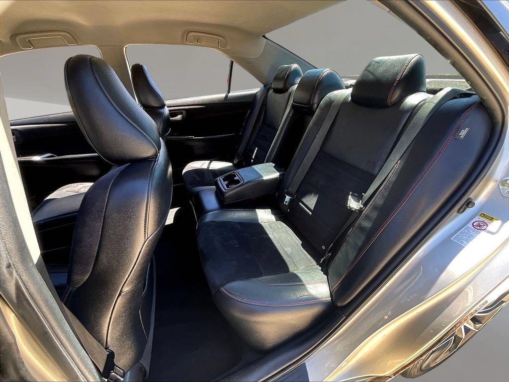 Used 2015 Toyota Camry XSE FWD image 21