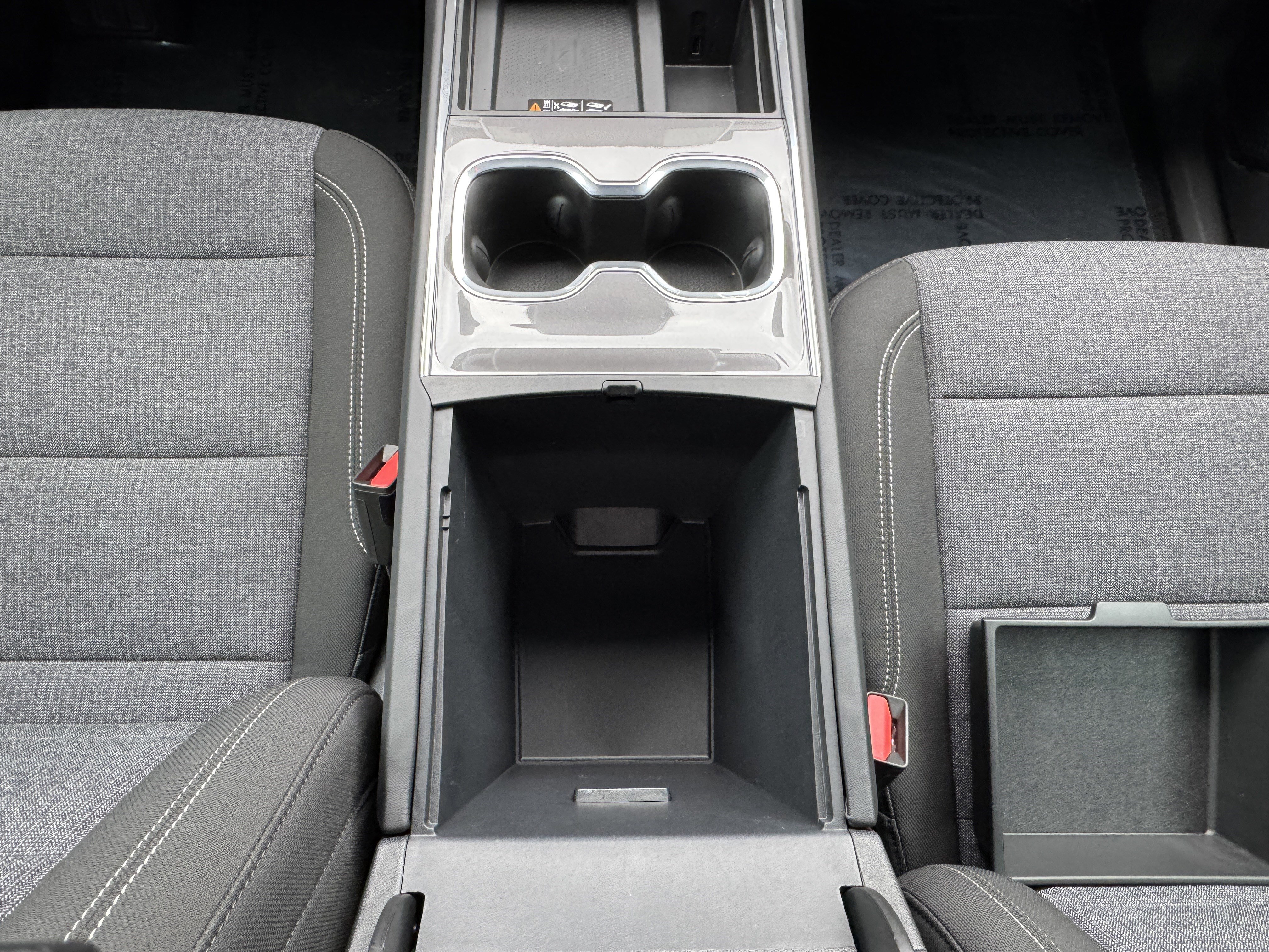 New 2026 GMC Acadia Elevation image 25