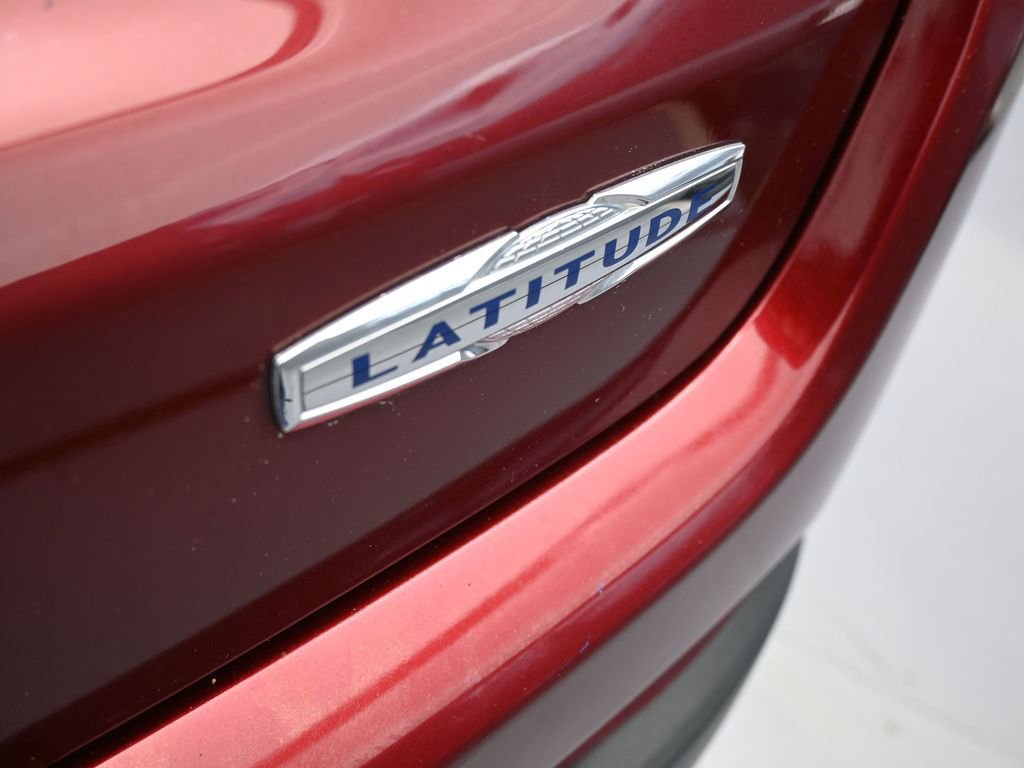 Used 2022 Jeep Compass Latitude w/ Sun and Sound Group image 39