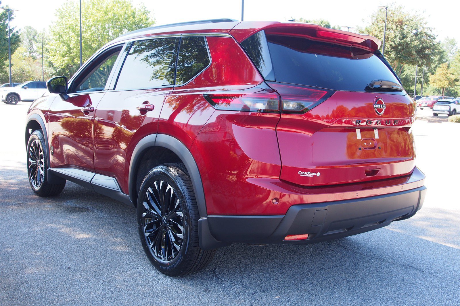 New 2026 Nissan Rogue Dark Armor FWD image 4
