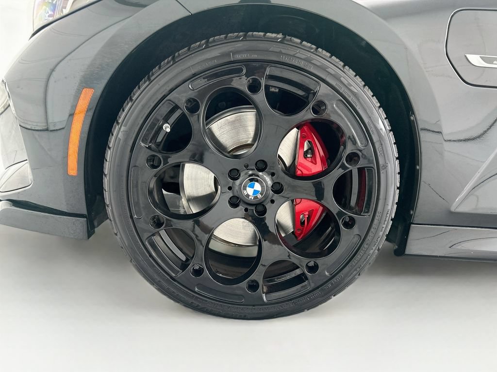Used 2023 BMW 330e w/ M Sport Package RWD image 29