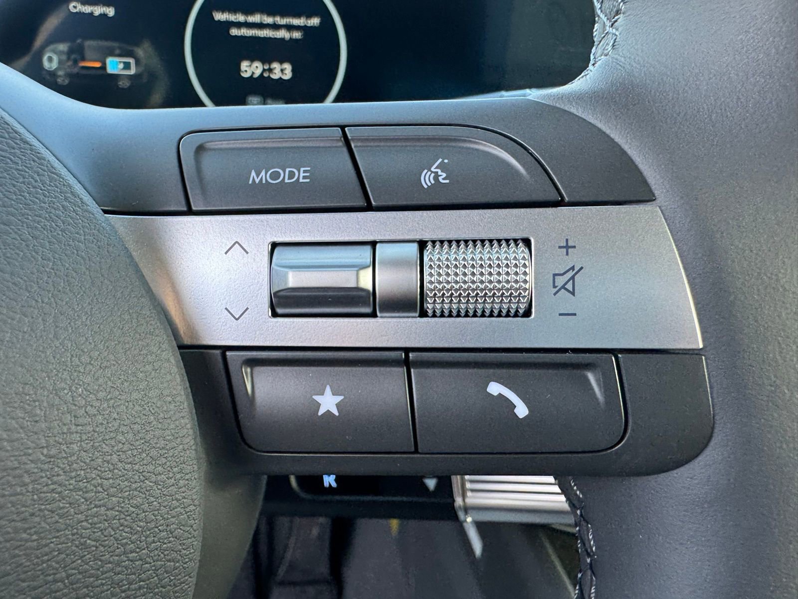 New 2025 Hyundai Sonata Limited image 17