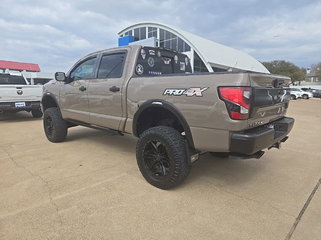 Used 2021 Nissan Titan PRO-4X w/ Pro-4x Convenience Package image 6
