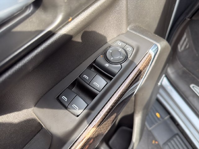 Used 2021 Chevrolet Silverado 1500 LT Trail Boss w/ Convenience Package II AWD/4WD image 11