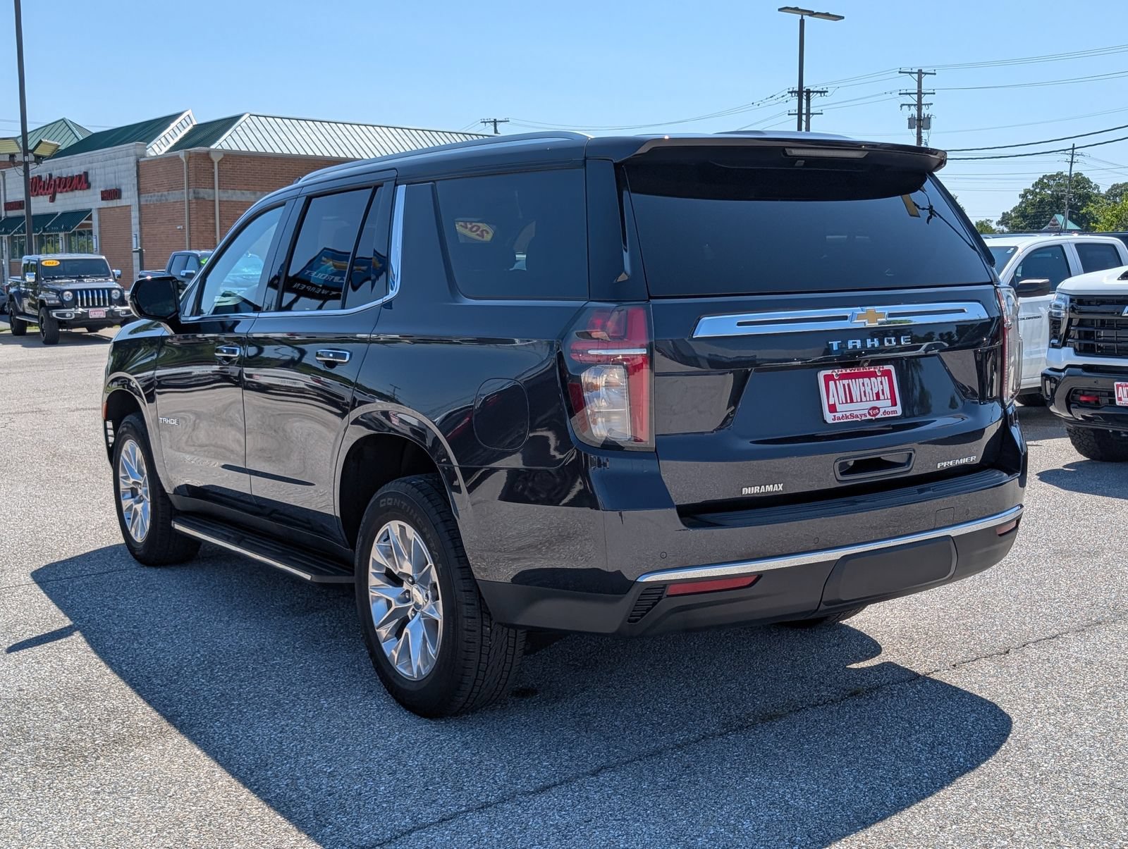 Used 2022 Chevrolet Tahoe Premier AWD/4WD image 5