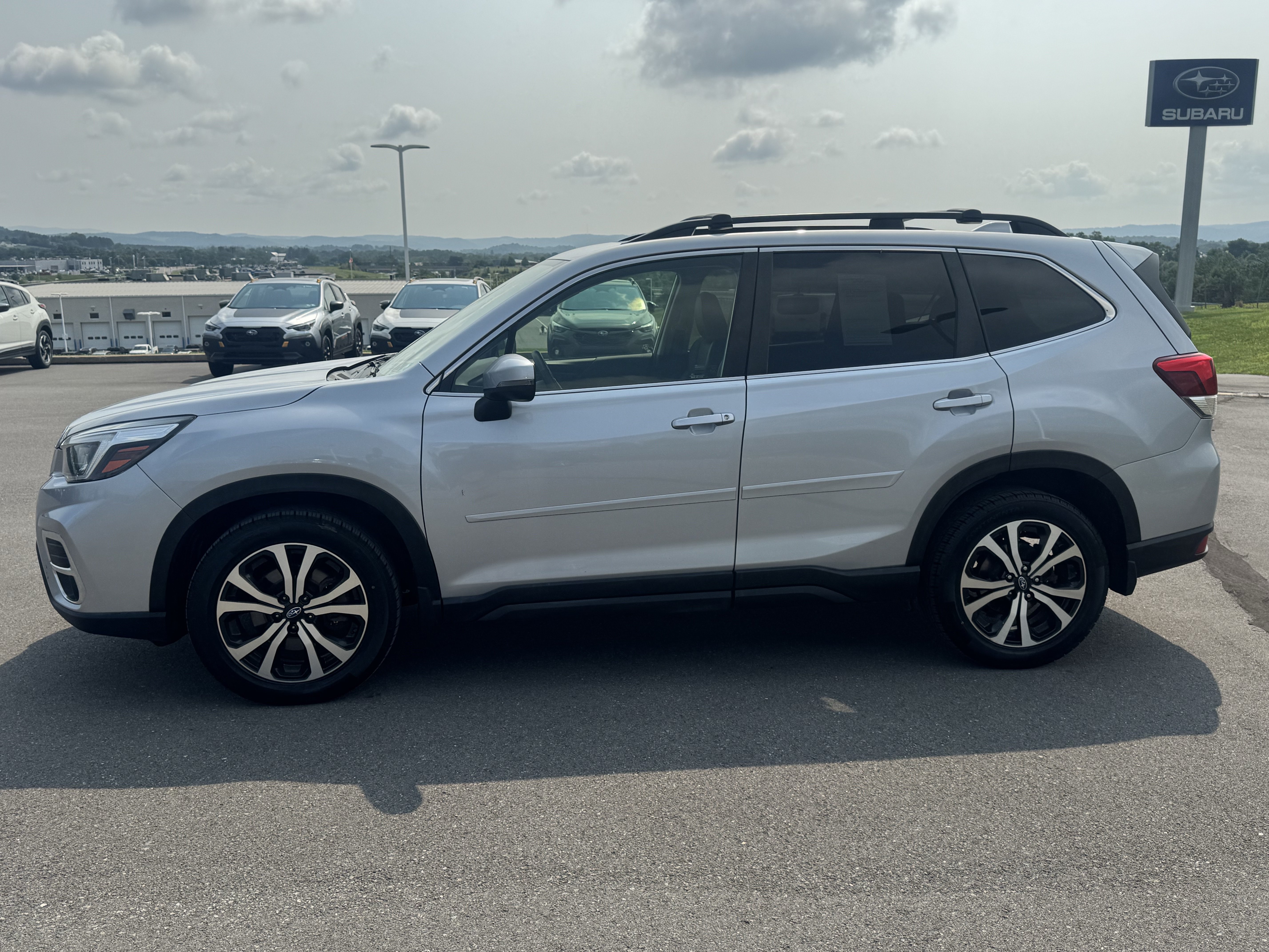 Used 2020 Subaru Forester Limited AWD/4WD image 7