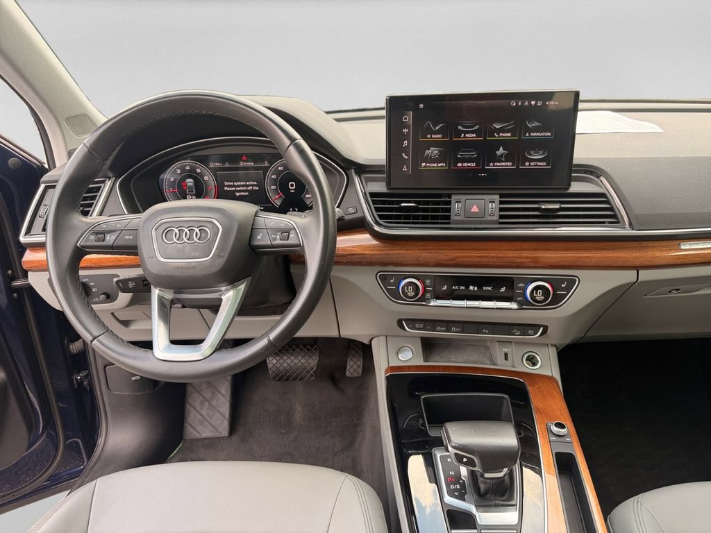 Used 2022 Audi Q5 2.0T Premium Plus w/ Premium Plus Package AWD/4WD image 24