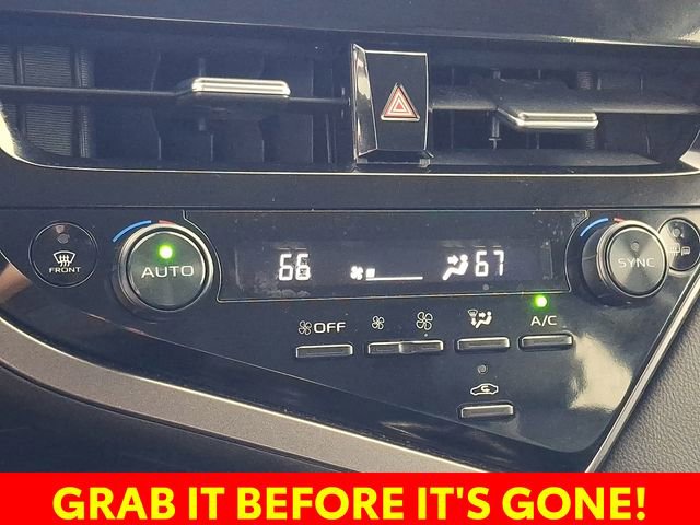Used 2024 Toyota Camry SE image 18