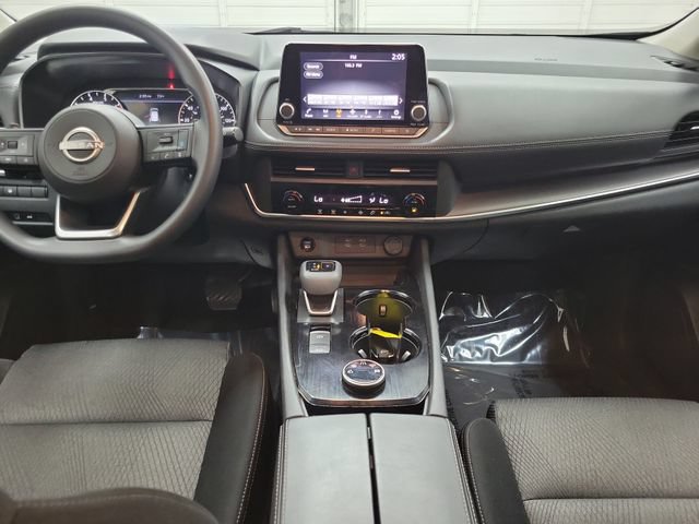 Used 2024 Nissan Rogue SV AWD/4WD image 13