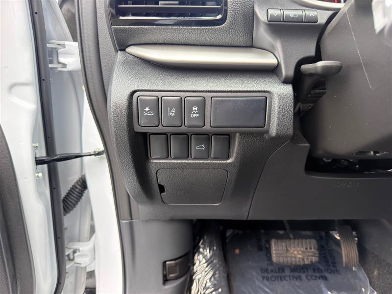 Used 2025 Mitsubishi Eclipse Cross SEL AWD/4WD image 13