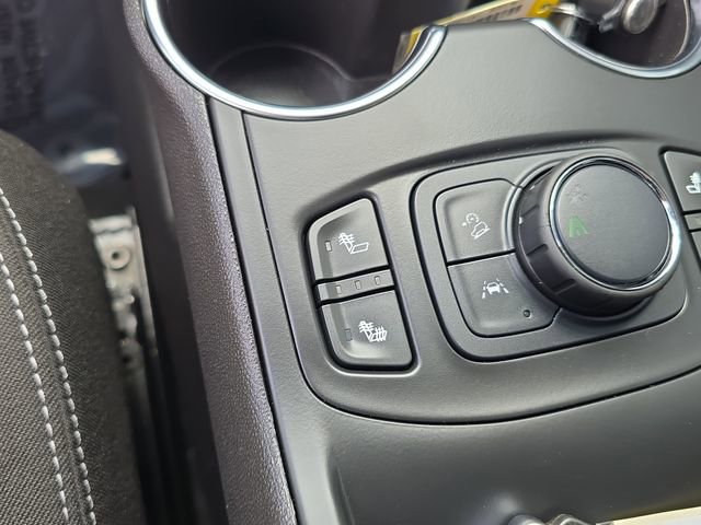 Certified 2024 GMC Terrain SLE w/ Driver Convenience Package image 21