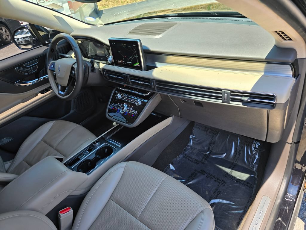Used 2022 Lincoln Corsair FWD w/ Premium Package image 29