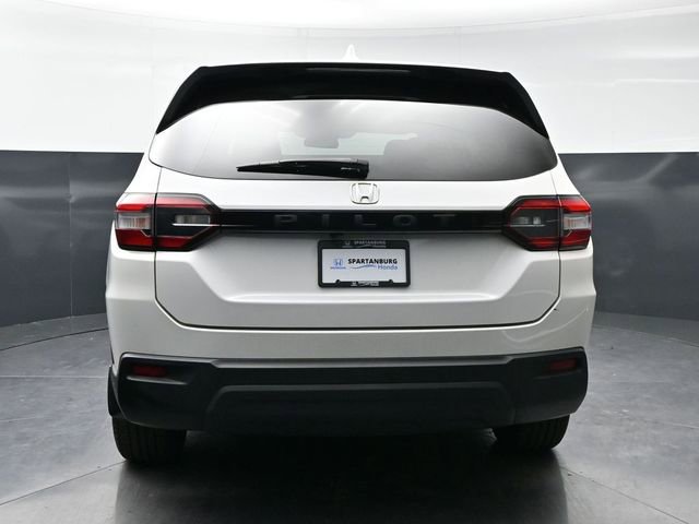 Used 2023 Honda Pilot LX image 6