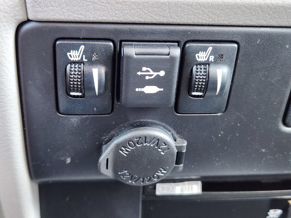 Used 2019 Toyota Sienna XLE Premium AWD/4WD image 23