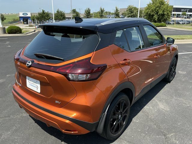 Used 2022 Nissan Kicks SV w/ Interior Electronics Package FWD image 3