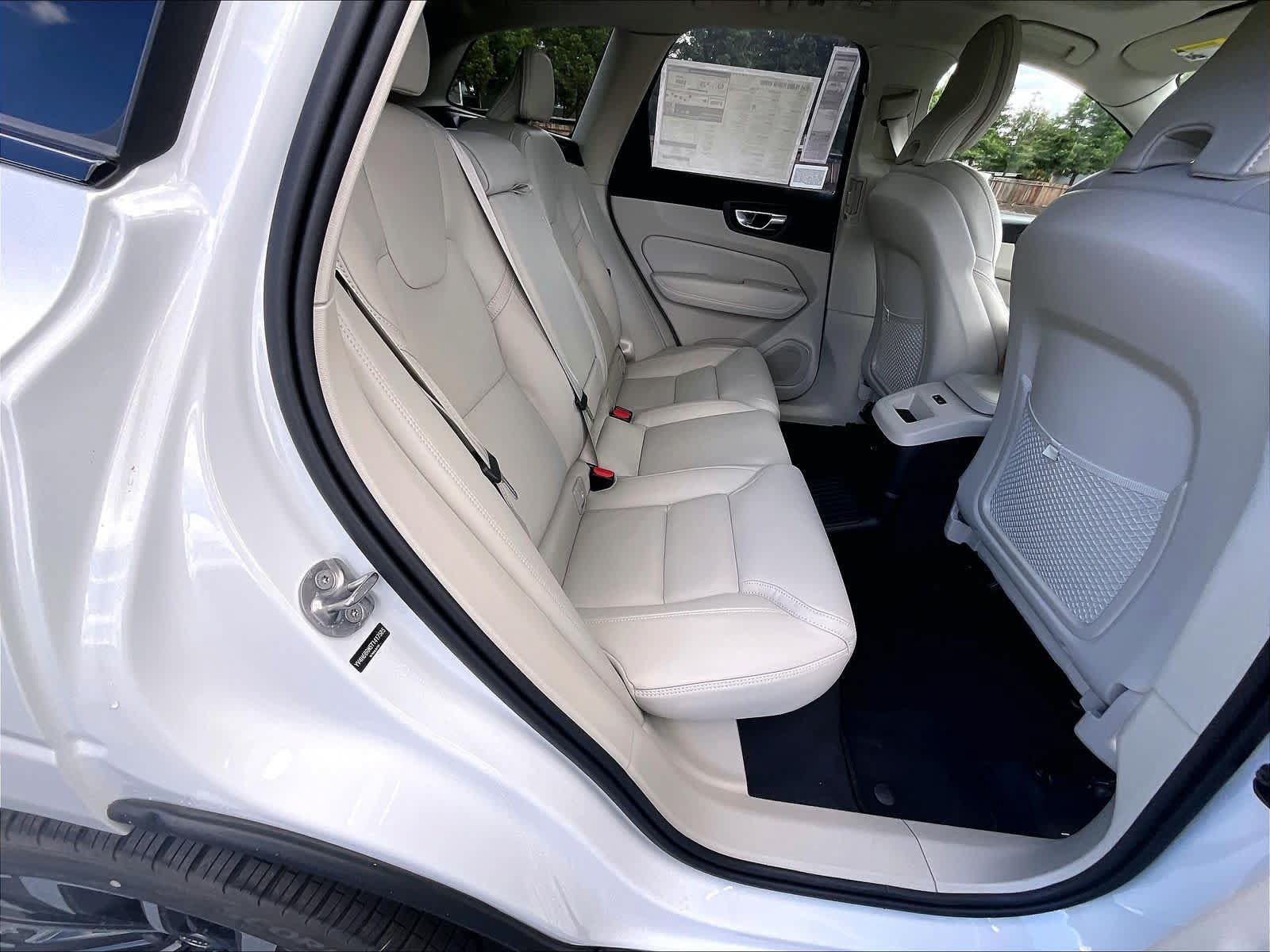 New 2026 Volvo XC60 T8 Ultra w/ Protection Package Premier AWD/4WD image 27
