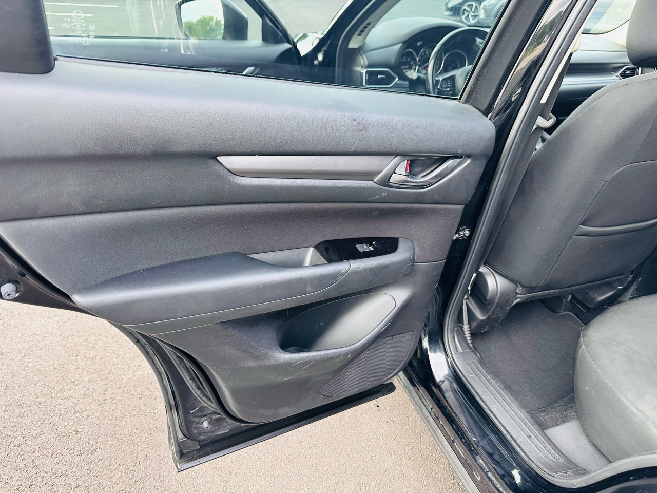 Used 2018 MAZDA CX-5 Sport image 26