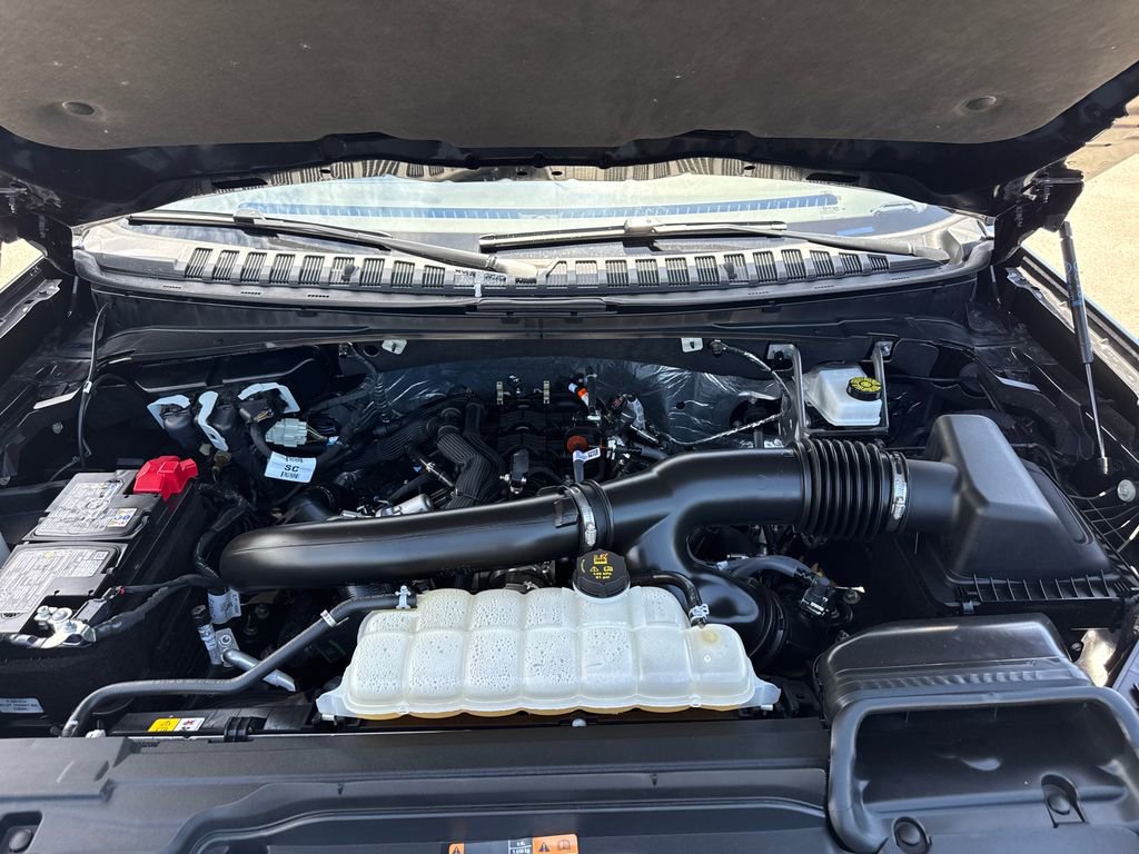 Used 2025 Ford Expedition Max Active RWD image 32