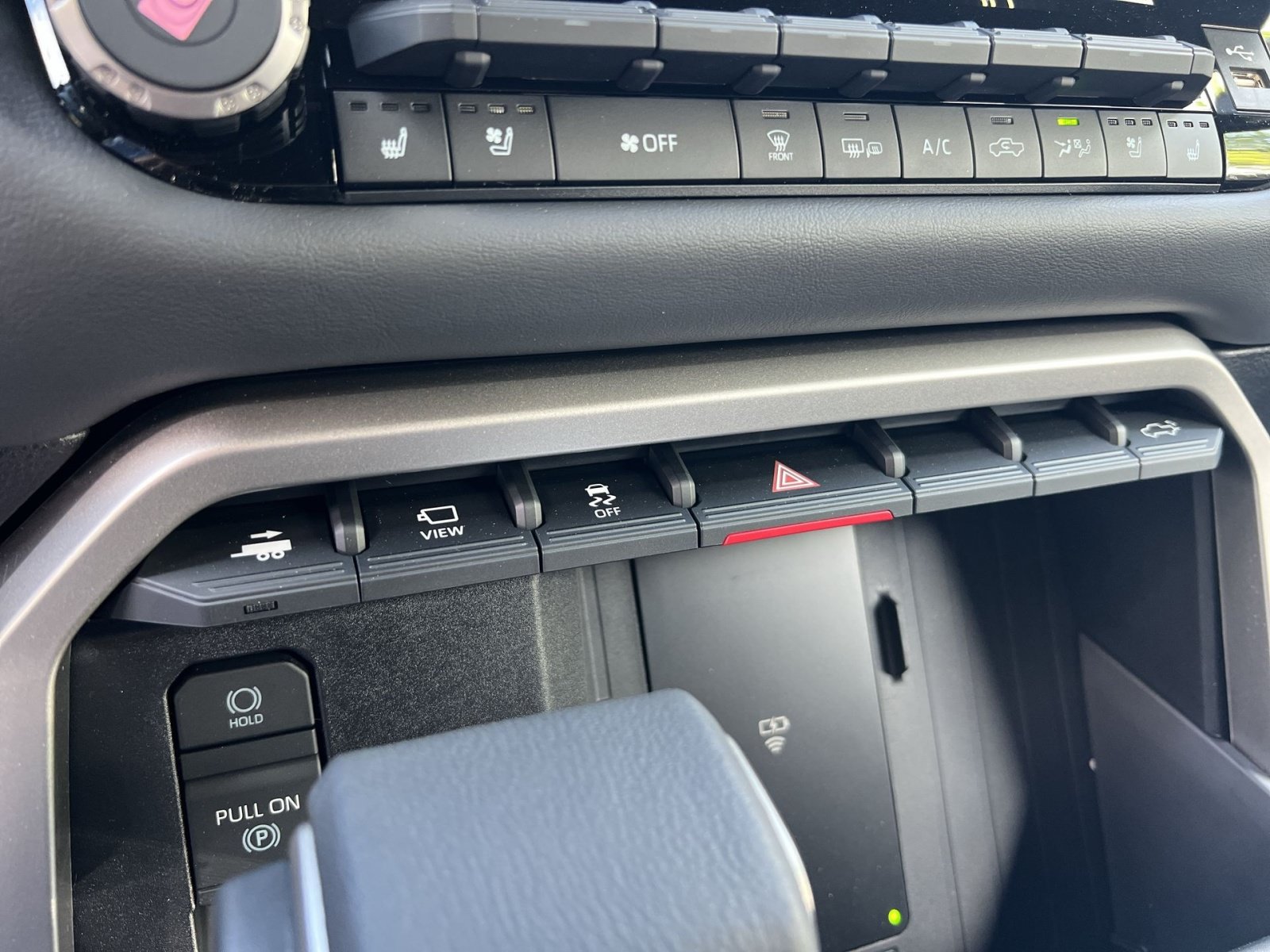 New 2026 Toyota Tundra Platinum AWD/4WD image 25