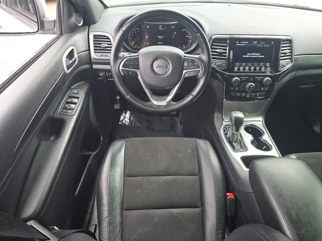 Used 2022 Jeep Grand Cherokee Laredo X image 22