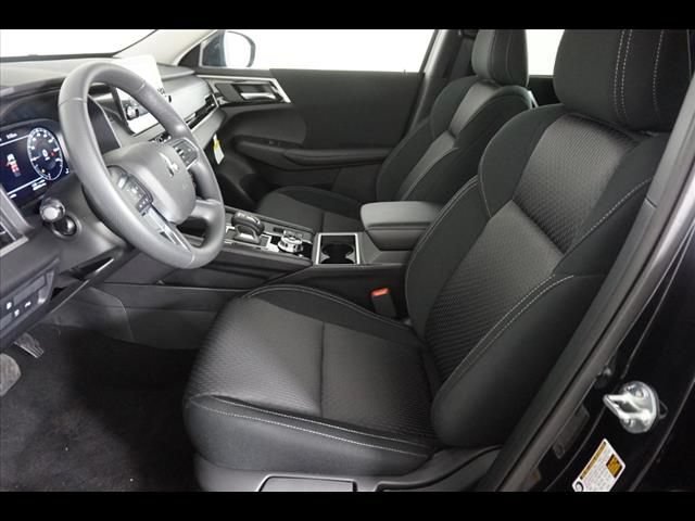 Used 2024 Mitsubishi Outlander ES AWD/4WD image 20