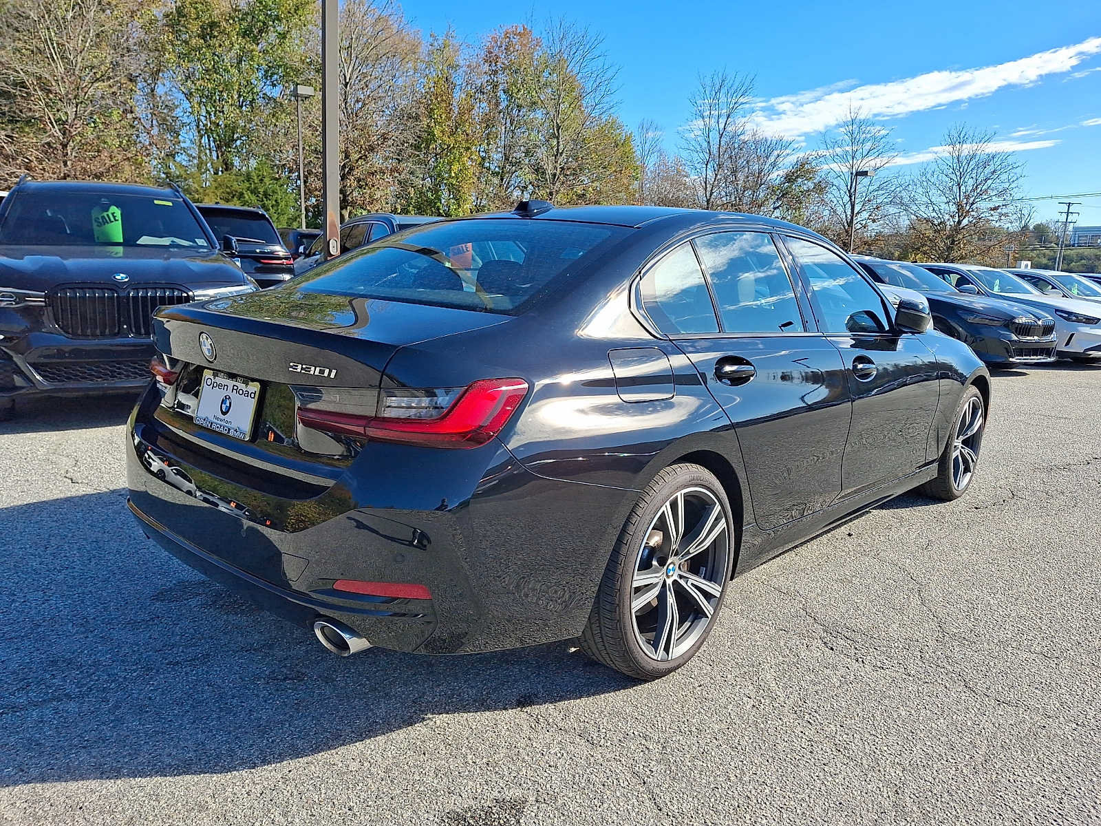 Used 2023 BMW 330i xDrive Sedan w/ Driving Assistance Package AWD/4WD image 6