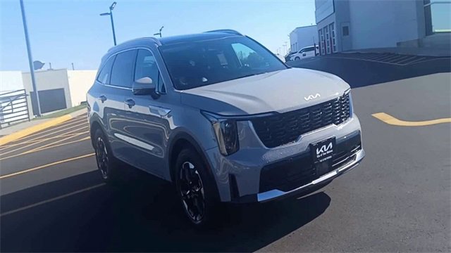New 2026 Kia Sorento S image 5