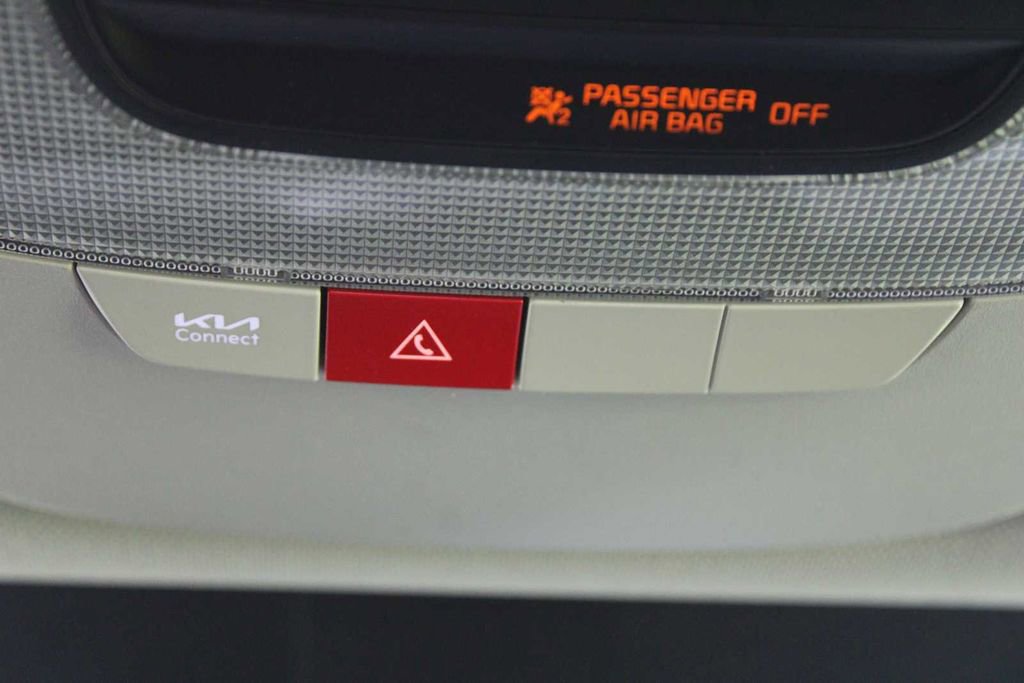 New 2025 Kia K5 LXS image 45