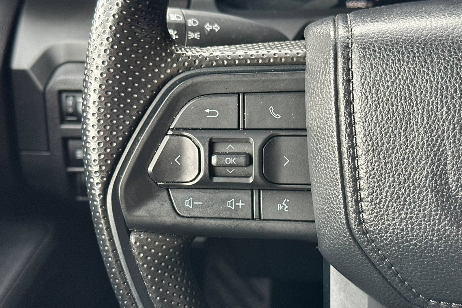 Used 2024 Toyota Tacoma SR RWD image 24