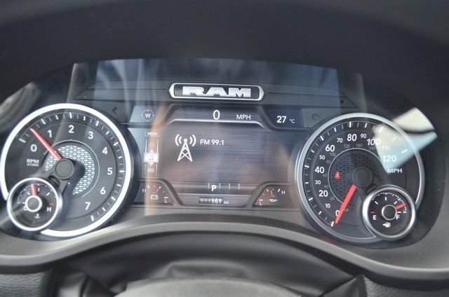 New 2026 RAM 1500 Express AWD/4WD image 19