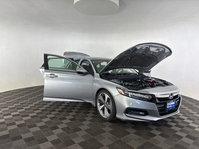 Used 2018 Honda Accord Touring image 15