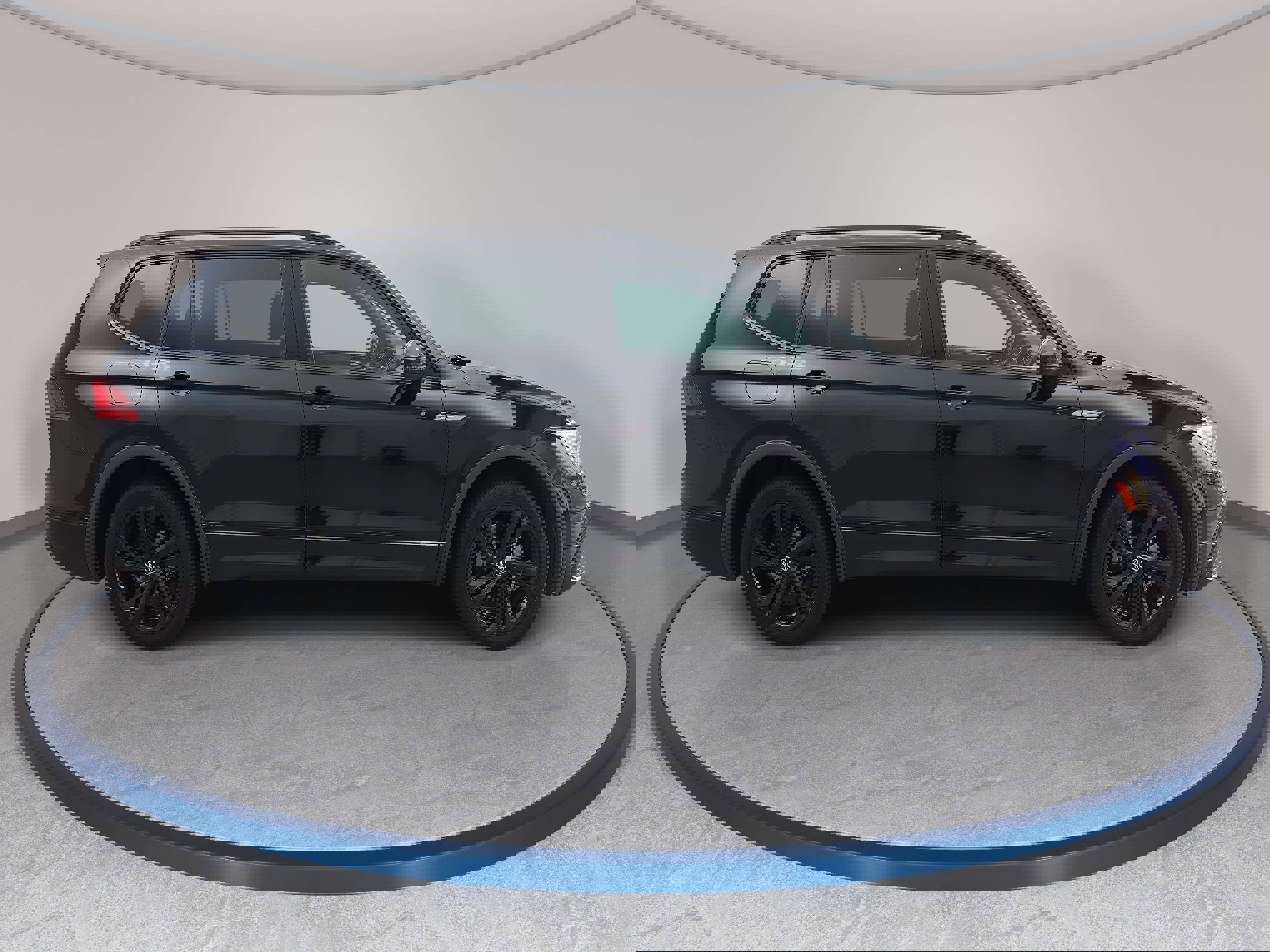 Certified 2024 Volkswagen Tiguan SE R-Line image 4