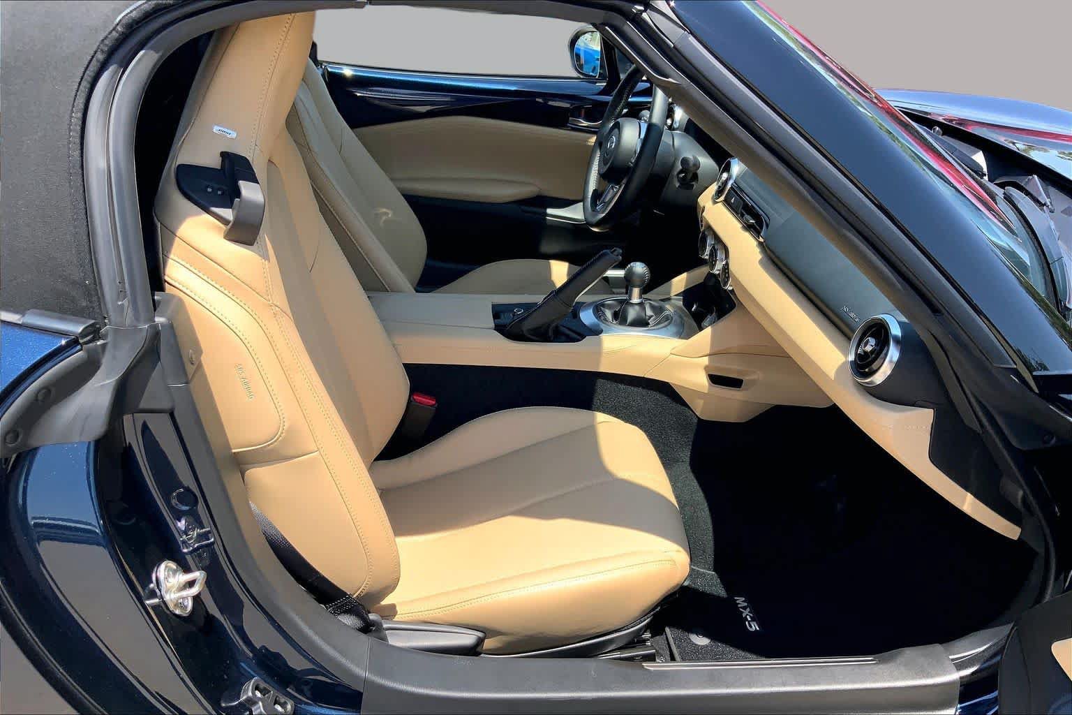 Certified 2025 MAZDA MX-5 Miata Grand Touring RWD image 8