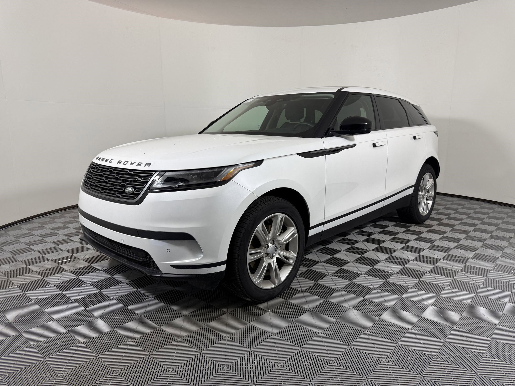 Used 2025 Land Rover Range Rover Velar S