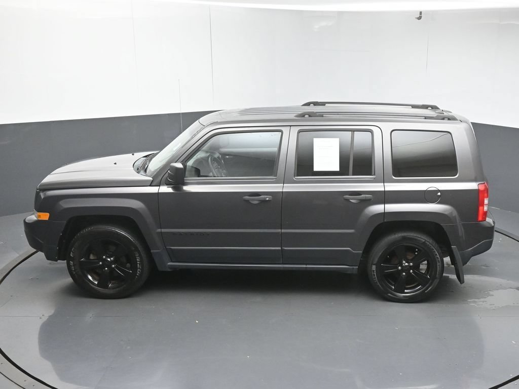 Used 2015 Jeep Patriot Sport FWD image 41