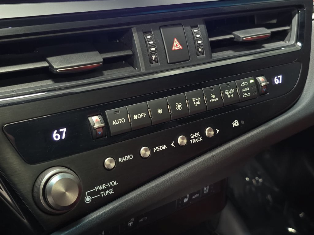 Used 2023 Lexus ES 350 F Sport w/ Accessory Package (Z1) FWD image 19