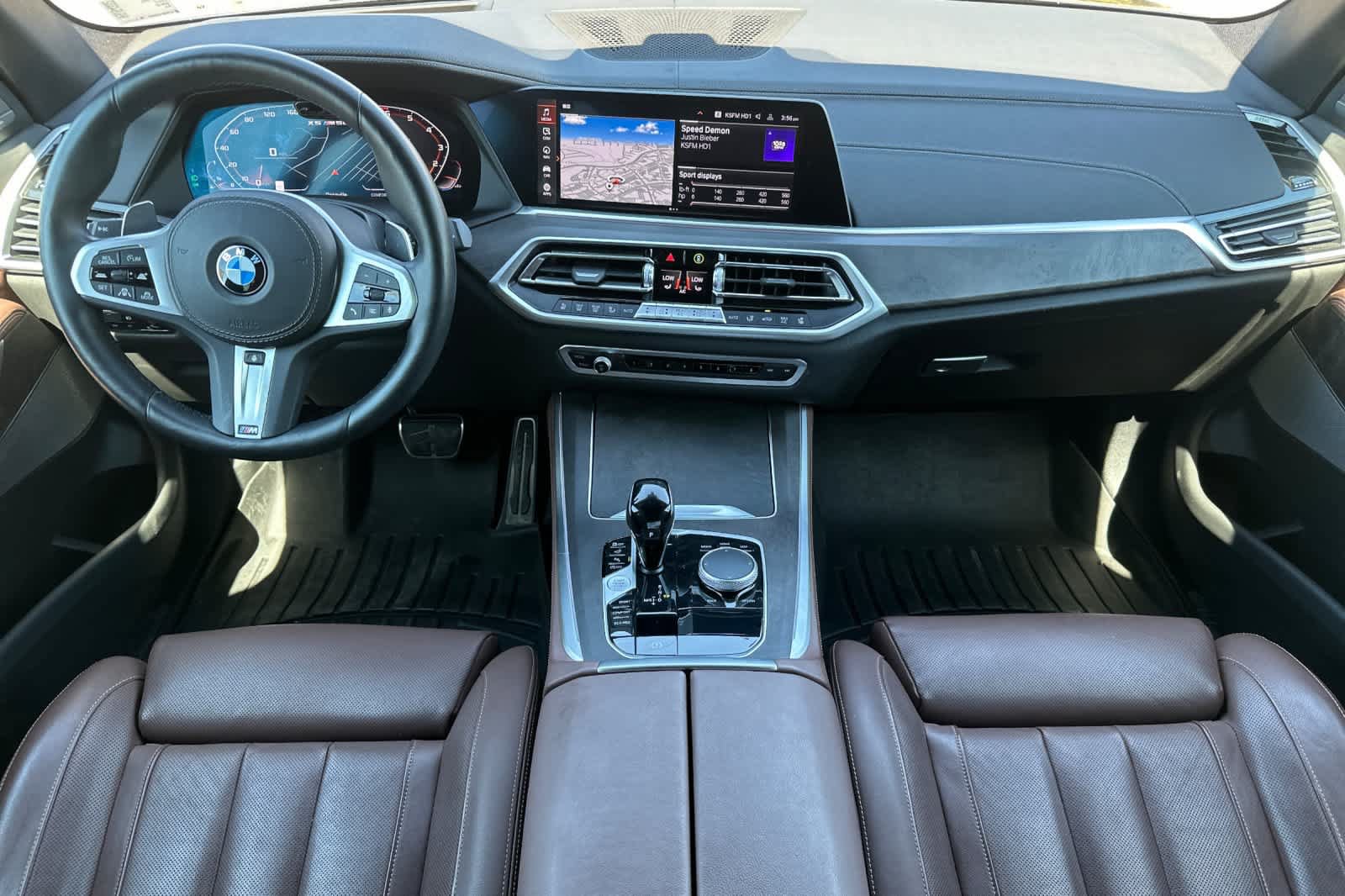 Used 2022 BMW X5 M50i AWD/4WD image 3