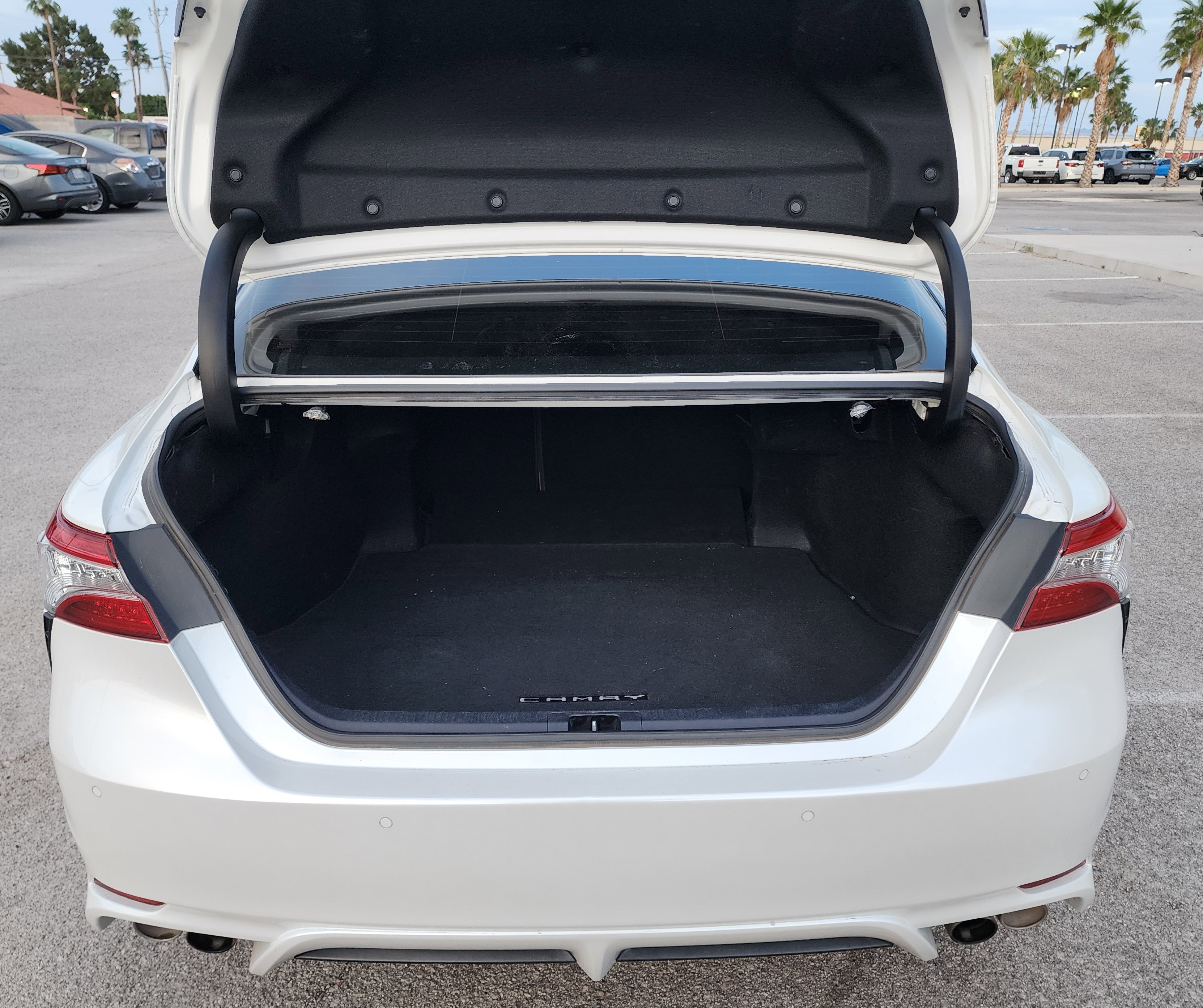 Used 2020 Toyota Camry XSE w/ Driver Assist Package FWD image 16