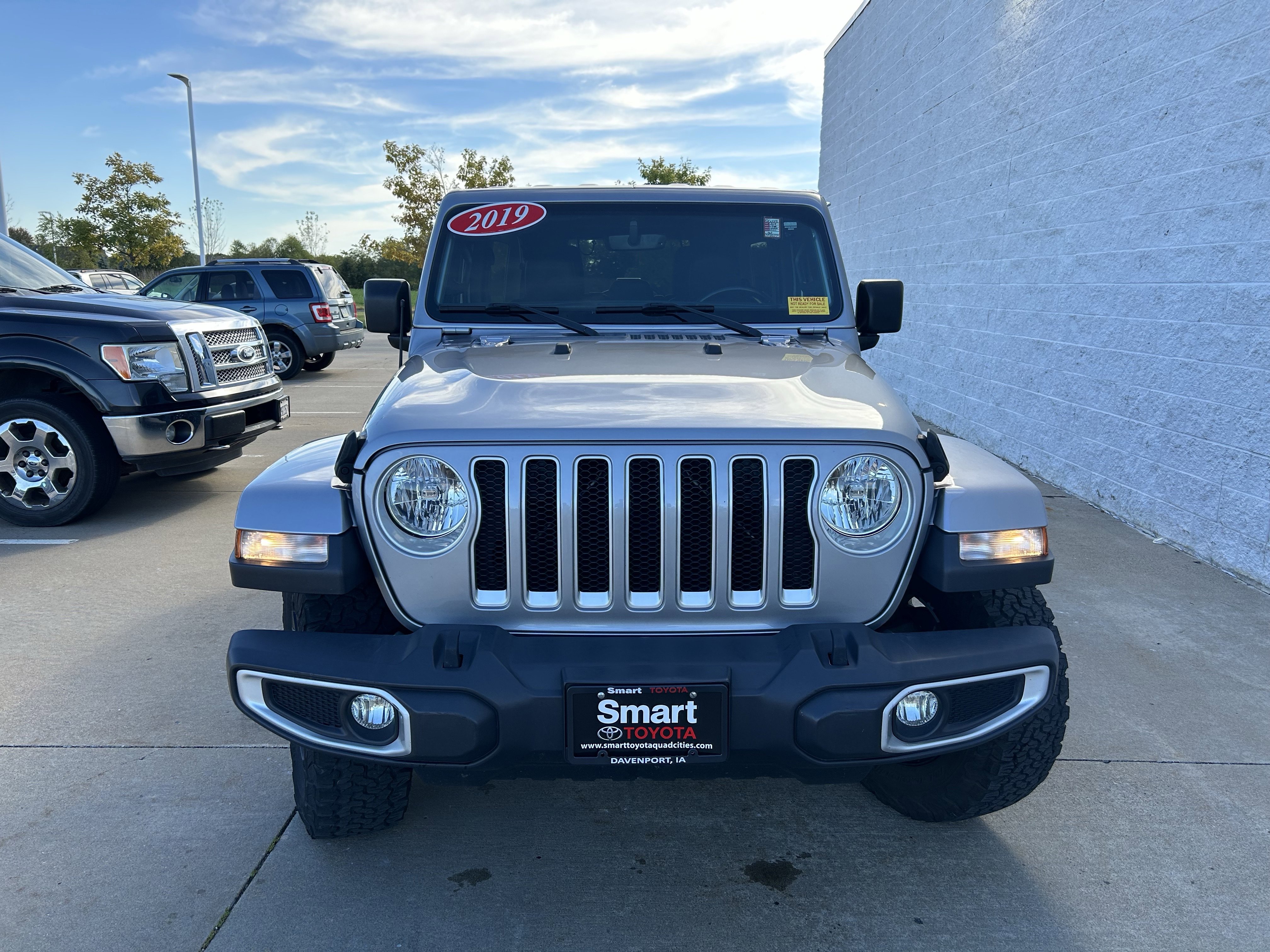 Used 2019 Jeep Wrangler Unlimited Sahara w/ Uconnect 4C Nav & Sound Group image 2