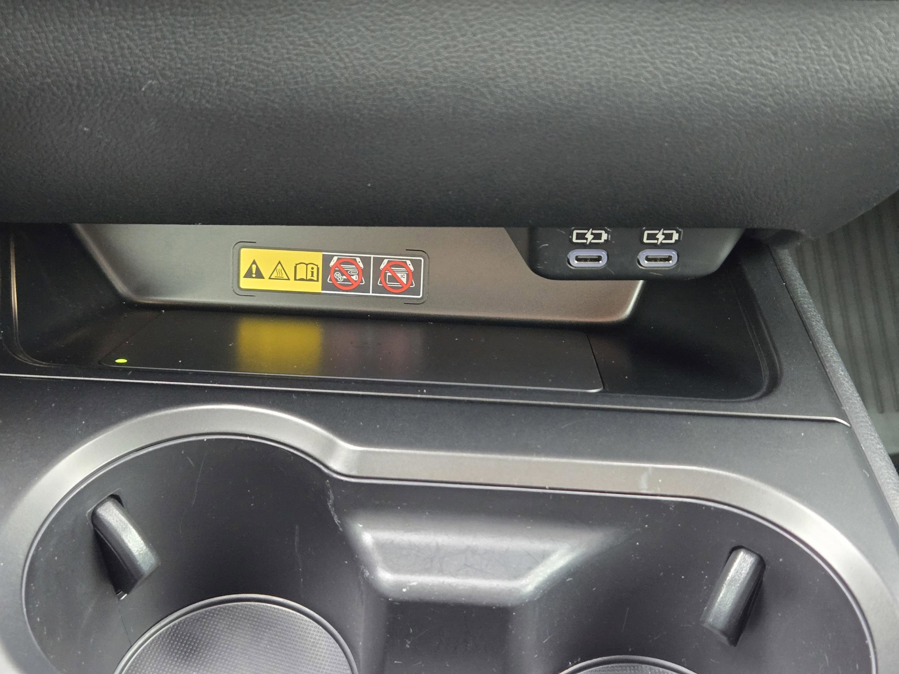 Used 2025 Lexus UX 300h FWD w/ Accessory Package (Z1) image 16