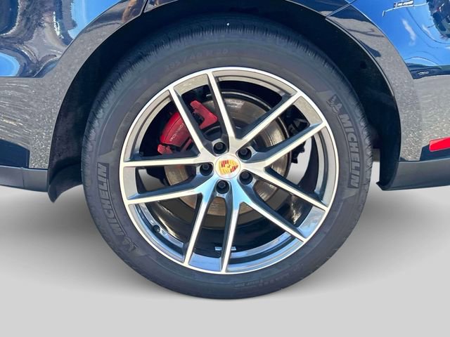 Used 2022 Porsche Macan S image 11