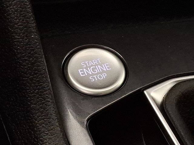 Used 2022 Volkswagen Tiguan SE image 23