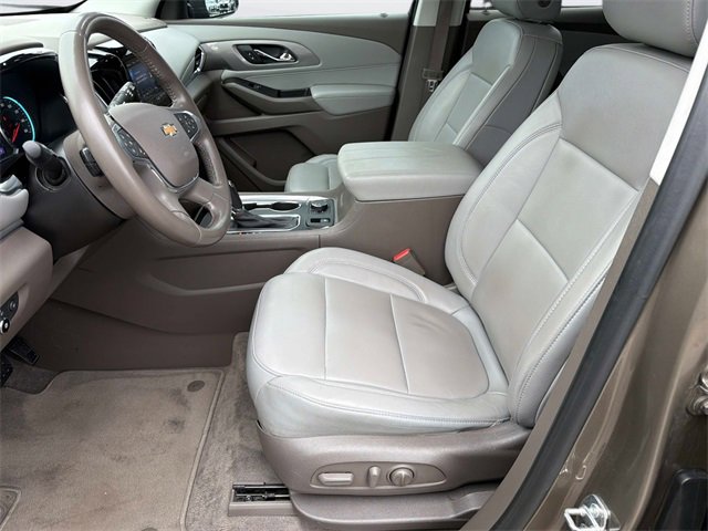 Used 2020 Chevrolet Traverse LT w/ LT Premium Package image 28