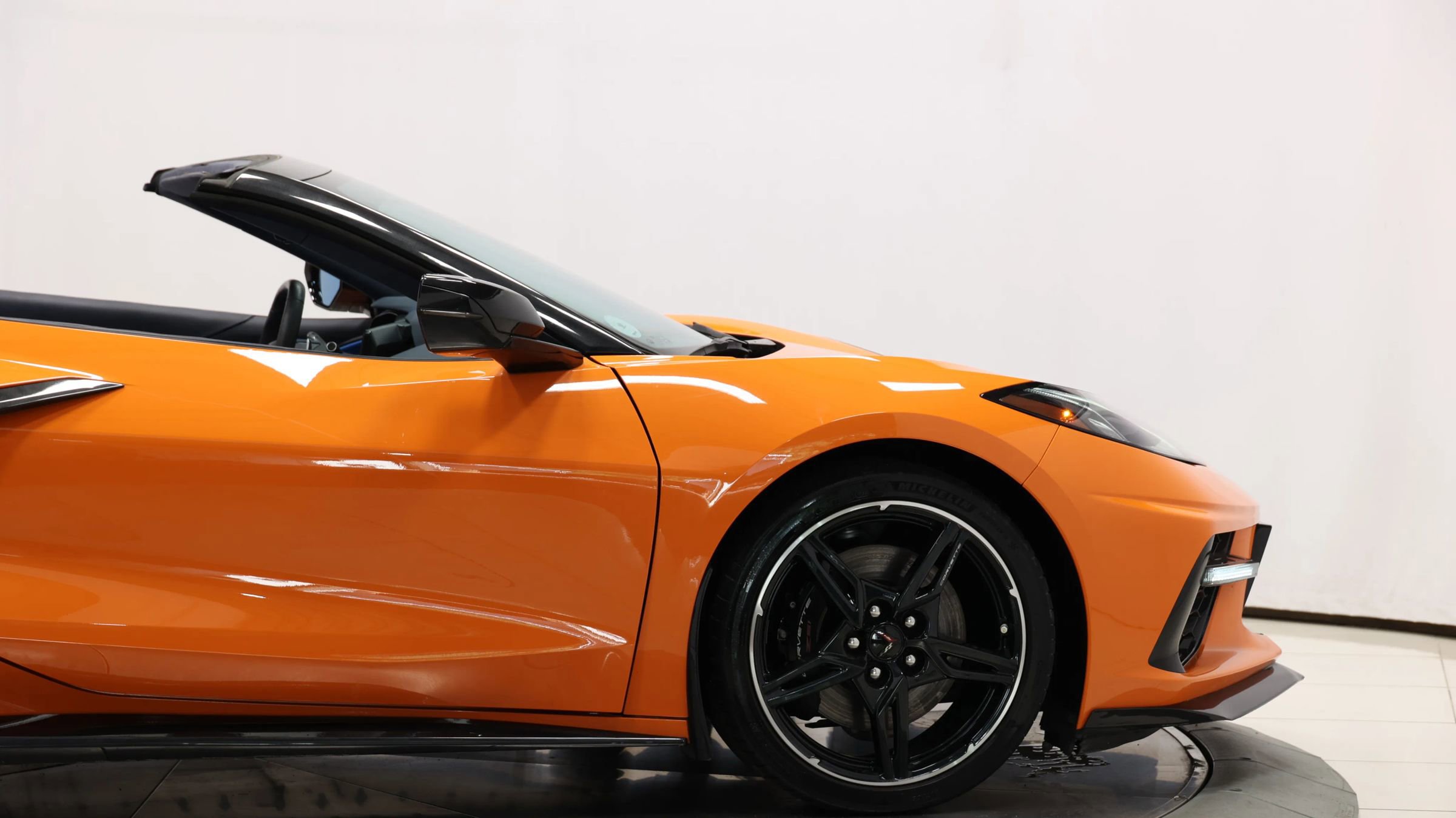 Used 2022 Chevrolet Corvette Stingray Premium Conv w/ Z51 Performance Package image 78