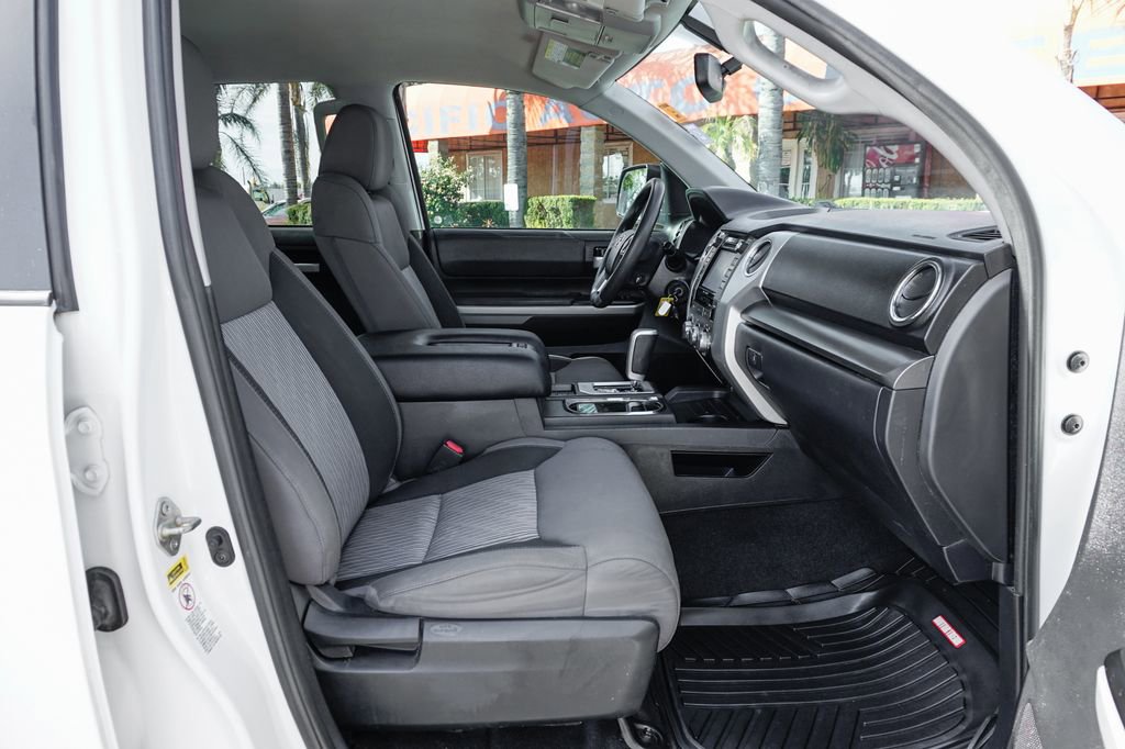 Used 2017 Toyota Tundra SR5 w/ SR5 Upgrade Package image 35