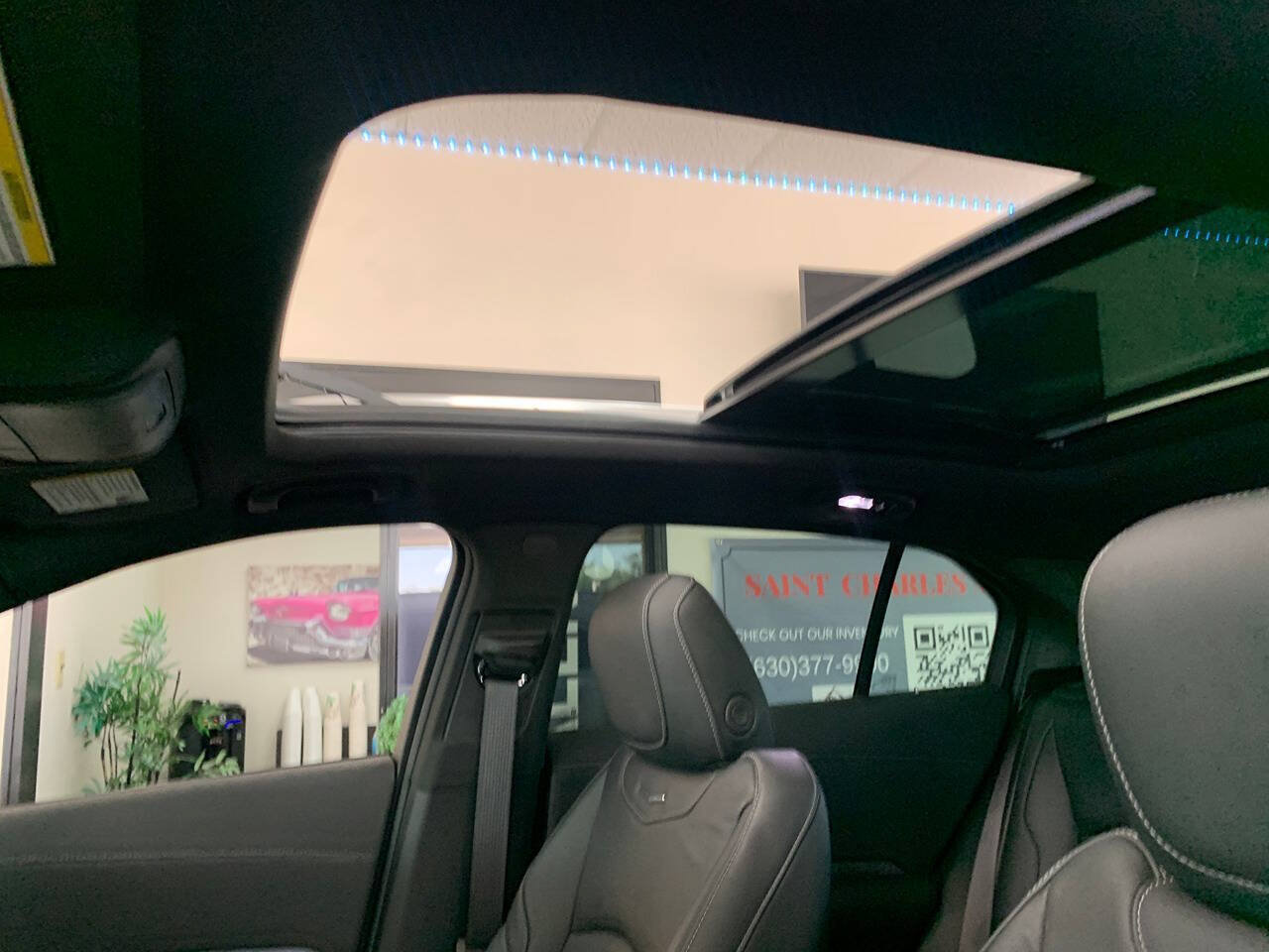 Used 2024 Cadillac XT4 Premium Luxury w/ Cold Weather Package AWD/4WD image 10