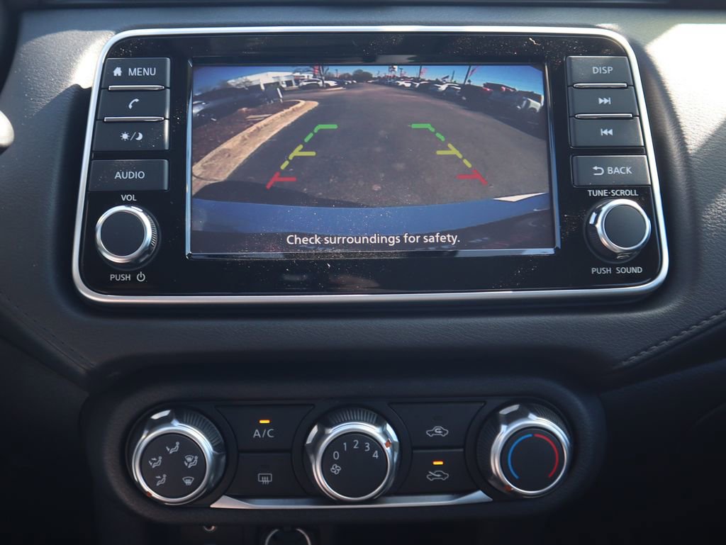 Used 2025 Nissan Versa S w/ Trunk Package image 15